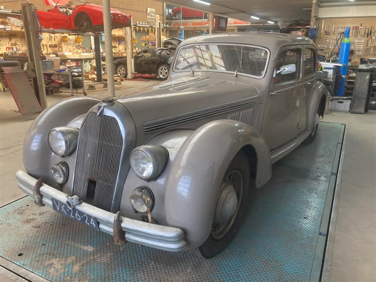 Talbot Lago - T26 Saloon (RHD) - AutoWereld.nl