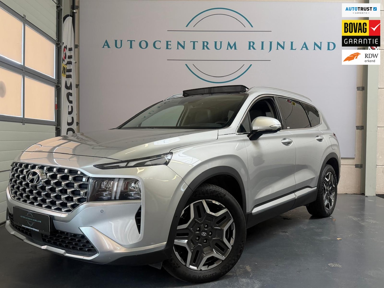 Hyundai Santa Fe - 1.6 T-GDI HEV Premium Plus Sky 1JAAR BOVAG GARANTIE FULL OPTIE - AutoWereld.nl