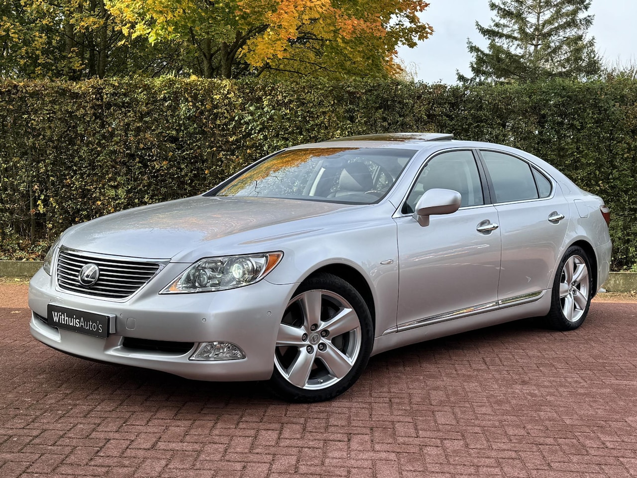Lexus LS 460 - President UNIEKE CONDITIE 'FULL OPTION!!' 1e EIGENAAR - AutoWereld.nl