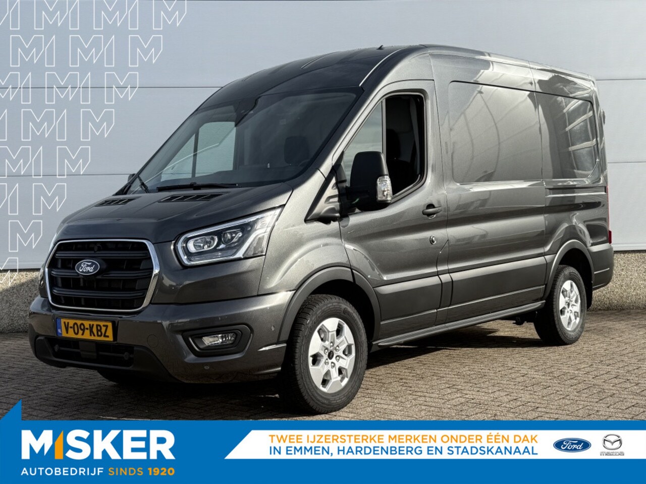 Ford Transit - 350 2.0 TDCI L2H2 LiMITED 165PK AUTOMAAT! TREKHAAK! ADAPTIVE CRU - AutoWereld.nl