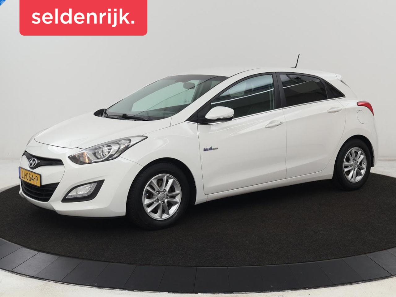 Hyundai i30 - 1.6 GDI i-Vision | Trekhaak | Camera | Navigatie | Cruise control | Climate control | Blue - AutoWereld.nl