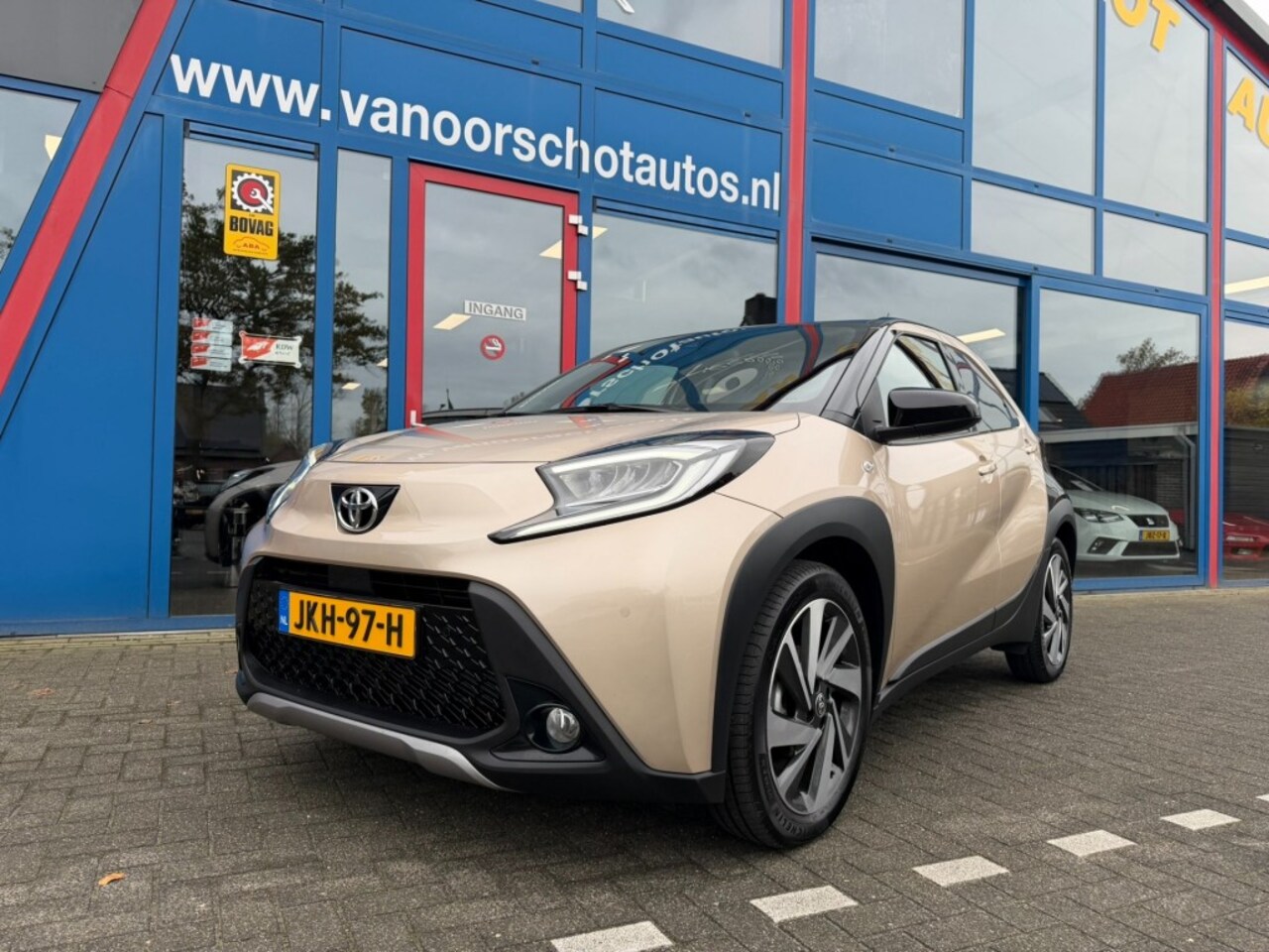 Toyota Aygo X - 1.0 Automaat JBL Navi Carplay Camera Led Airco(ECC) - AutoWereld.nl