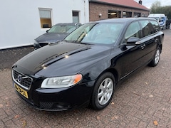Volvo V70 - 2.0 Momentum