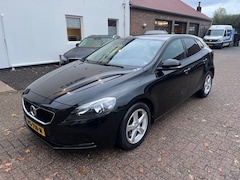 Volvo V40 - 2.0 T2 Nordic Stoelverwarming PDC