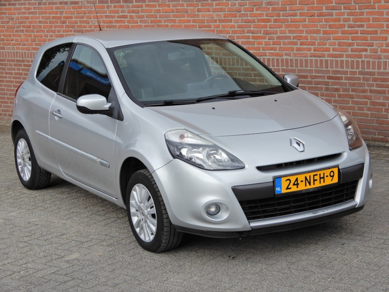 Renault Clio - 1.2 Collection 1.2 COLLECTION - AutoWereld.nl