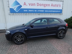 Audi A3 - 1.6 AMBIENTE PRO LIne, Clima, Cruise, APK 18-7-26