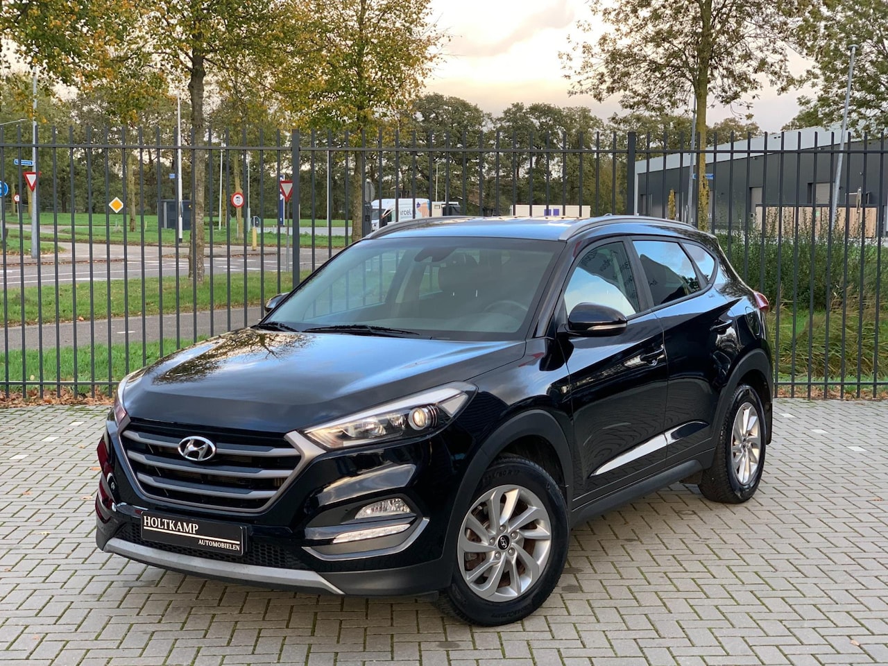 Hyundai Tucson - 1.6 T-GDi Comfort 2WD| AUTOMAAT | CRUISE | LANE ASIST | TREKHAAK - AutoWereld.nl