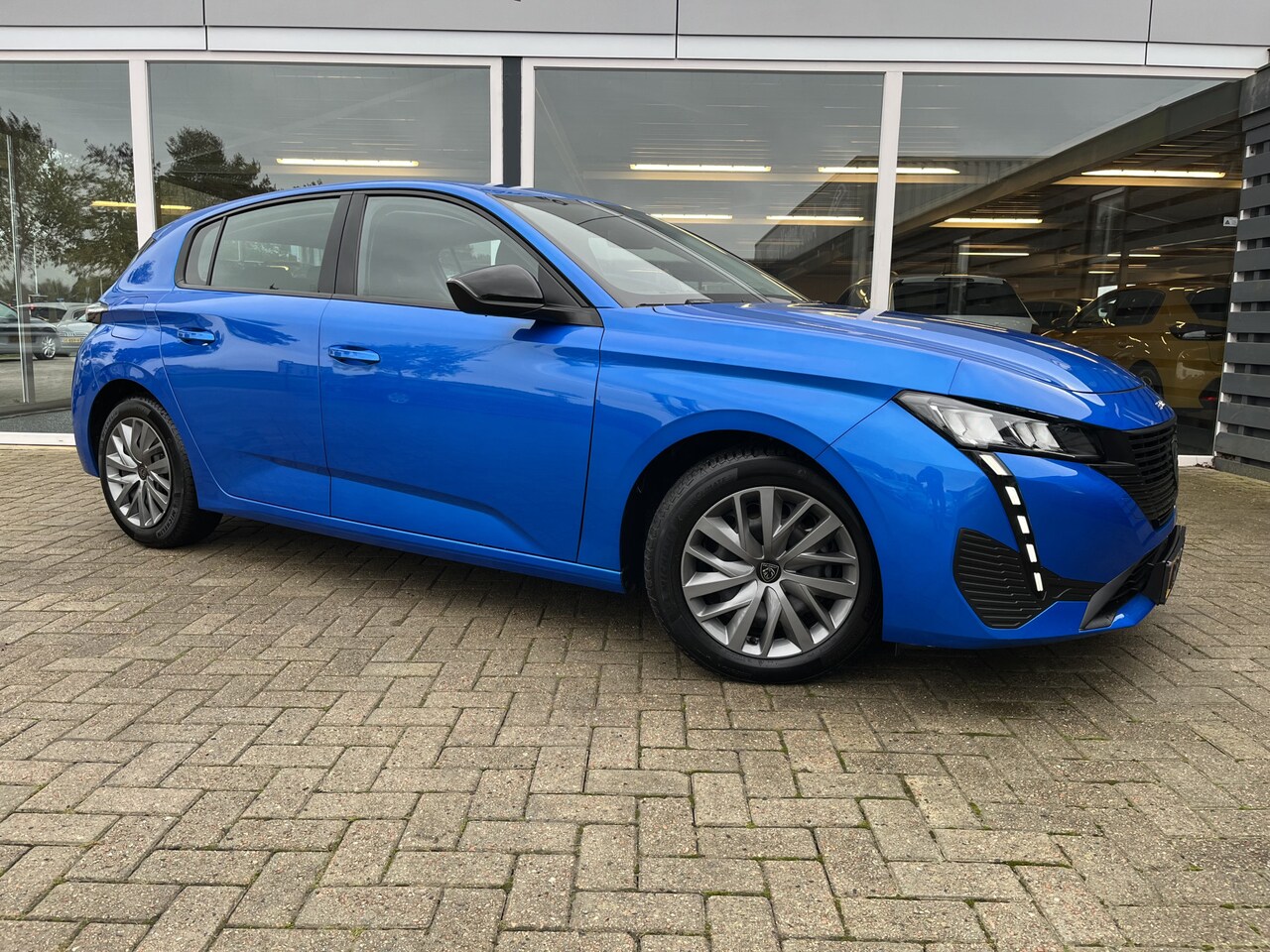 Peugeot 308 - 1.2 PureTech Active Pack Business 50% deal 8.475,- ACTIE - AutoWereld.nl