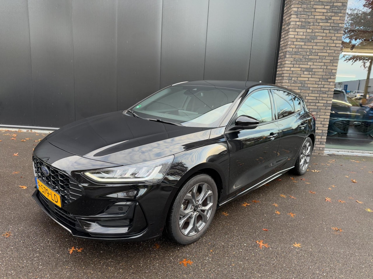 Ford Focus - 1.0 Eco 125pk Hybrid ST Line X Navi, PDC, Camera, Cruise, Comfort pack etc. etc. - AutoWereld.nl