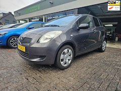 Toyota Yaris - 1.3 VVTi Sol | 1E EIGENAAR | 12MND GARANTIE | NW KOPPELING | AIRCO