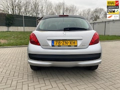 Peugeot 207 - 1.4 VTi Cool 'n Blue