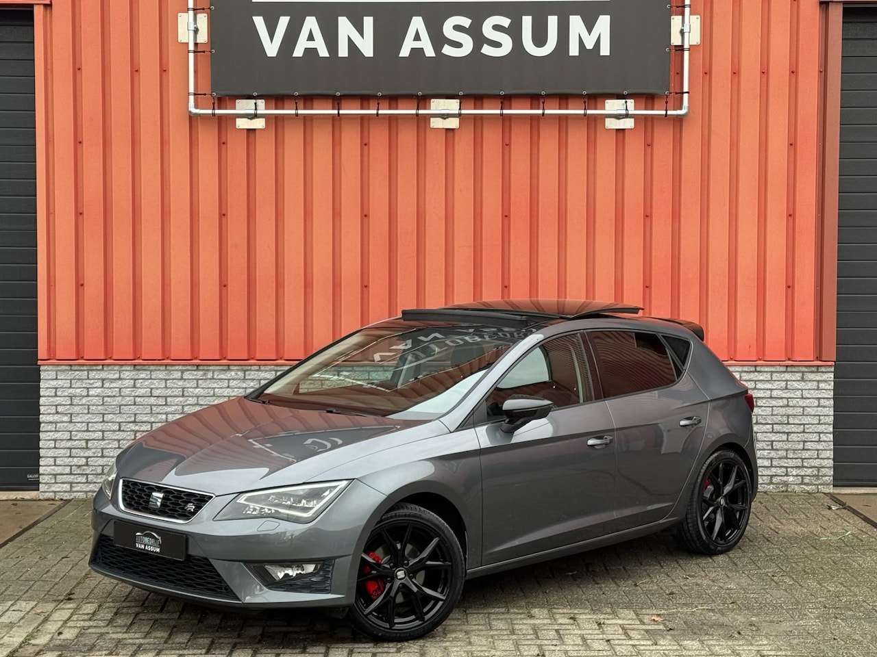 SEAT Leon - 1.4 EcoTSI FR Carplay Pano Cruise Sfeer DAB PDC 18" - AutoWereld.nl