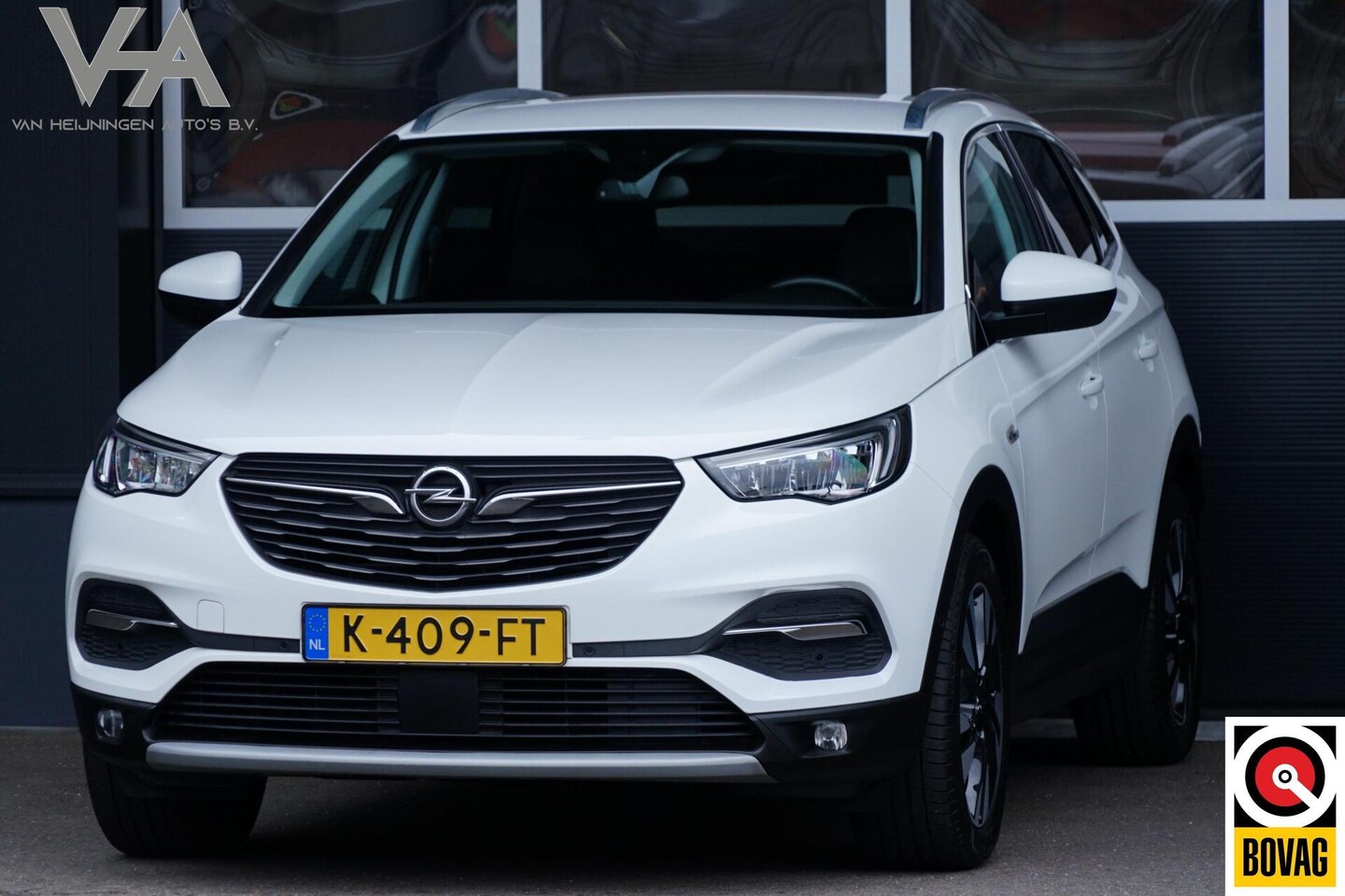 Opel Grandland X - 1.2 Turbo Innovation 1.2 Turbo Innovation, trekh. keyless, cam. - AutoWereld.nl
