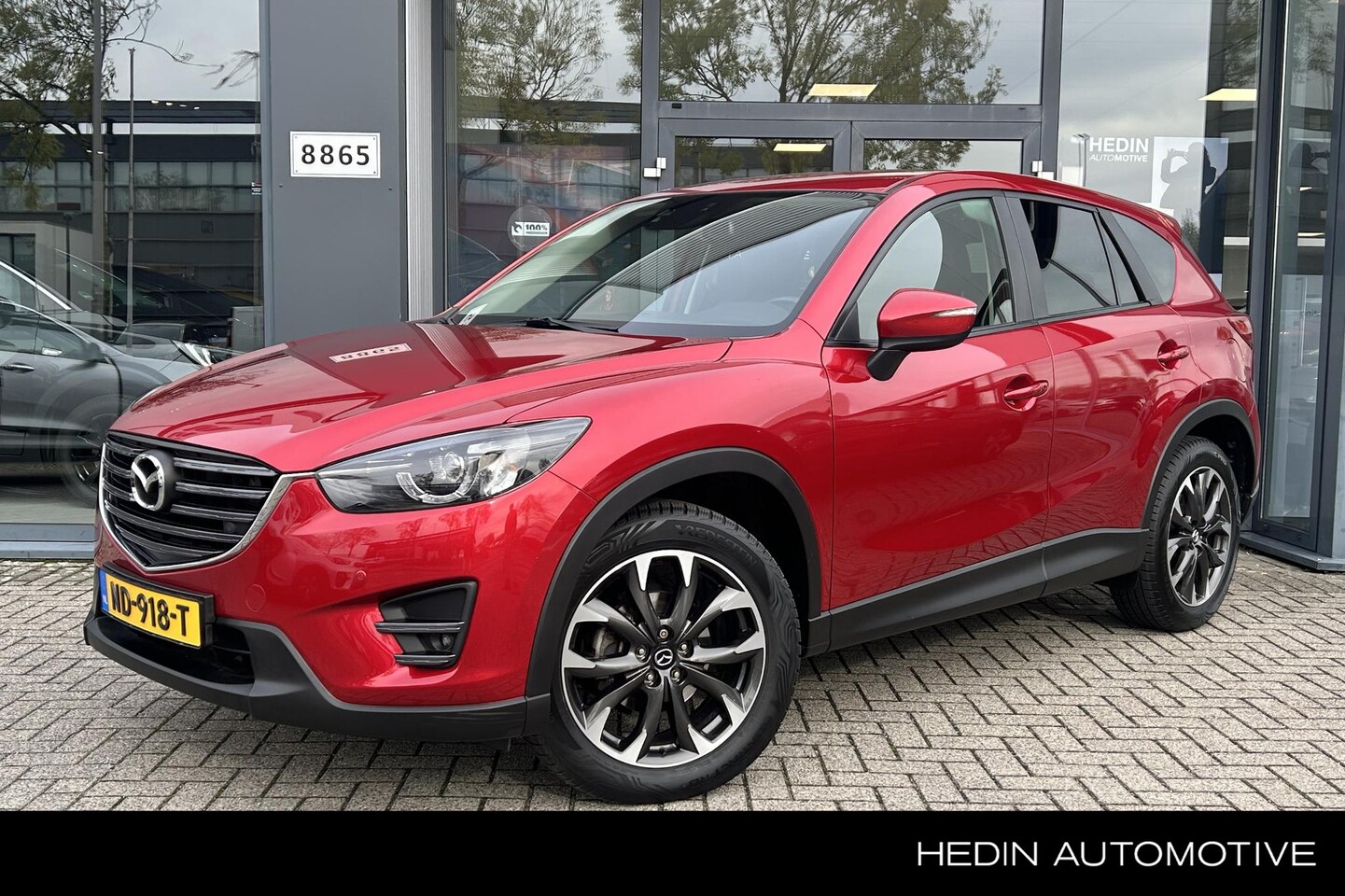 Mazda CX-5 - 2.0 SkyActiv-G 165 GT-M Line 2WD | All season banden | Trekhaak | Parkeersensoren voor + a - AutoWereld.nl