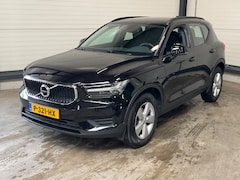 Volvo XC40 - 1.5 T2 Momentum Core Business | CarPlay | Climate & Cruise C. | Park Assist | DAB+ | 17"LM