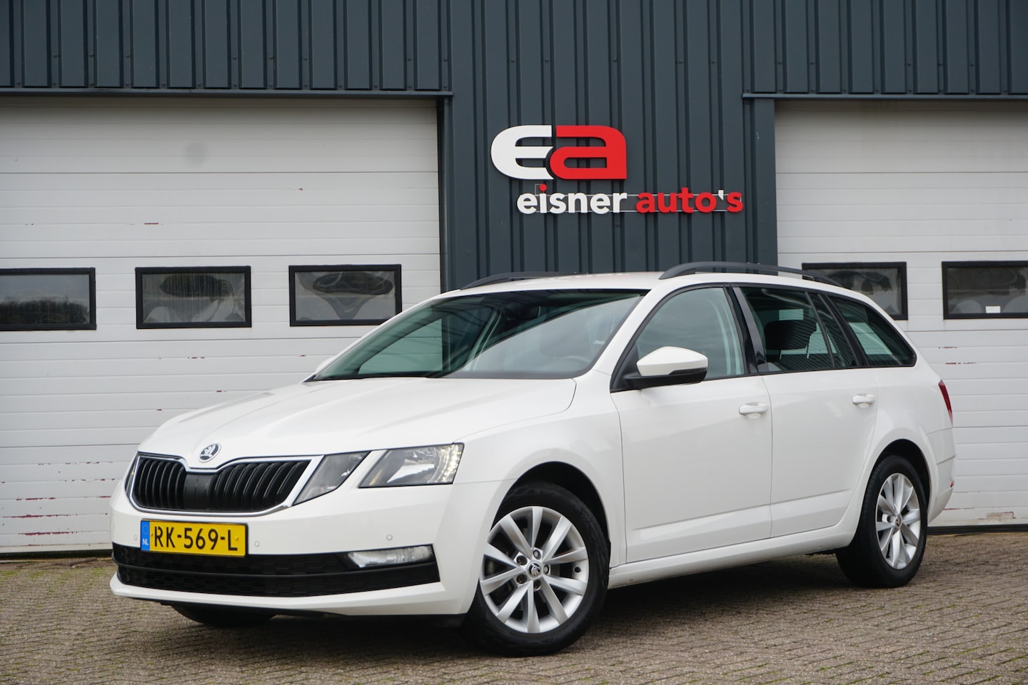 Skoda Octavia Combi - 1.0 TSI Automaat Greentech Ambition | CAMERA | CARPLAY | ECC | NAVI | - AutoWereld.nl