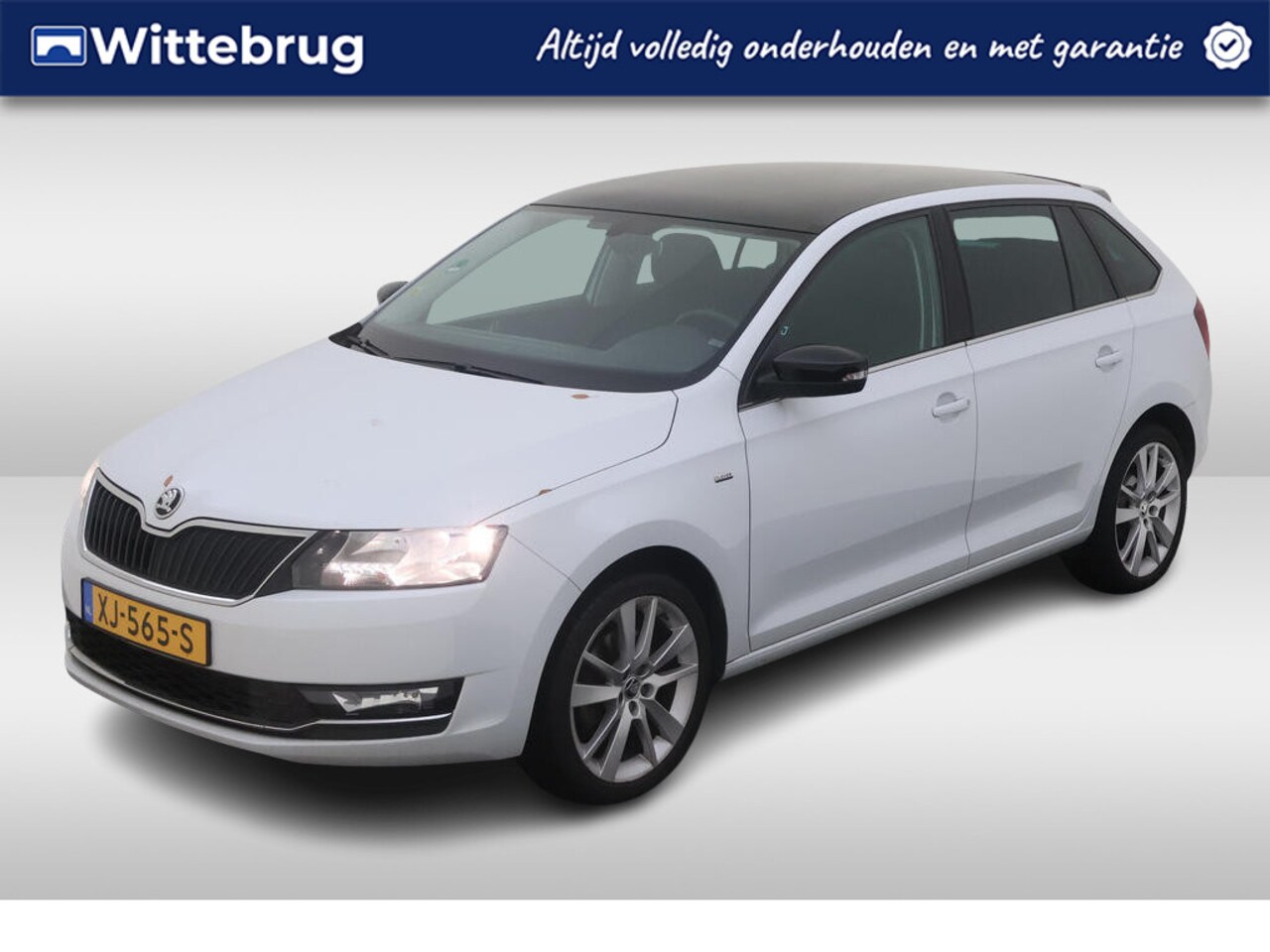 Skoda Rapid Spaceback - 1.0 TSI 110pk Greentech Clever / Panorama dak / Navi / LM 17'' / Parkeersensoren a / Verw. - AutoWereld.nl