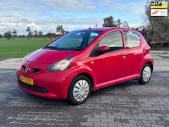 Toyota Aygo - 1.0-12V +/ Blankelak laat los / Apk / Airco / E.Ramen