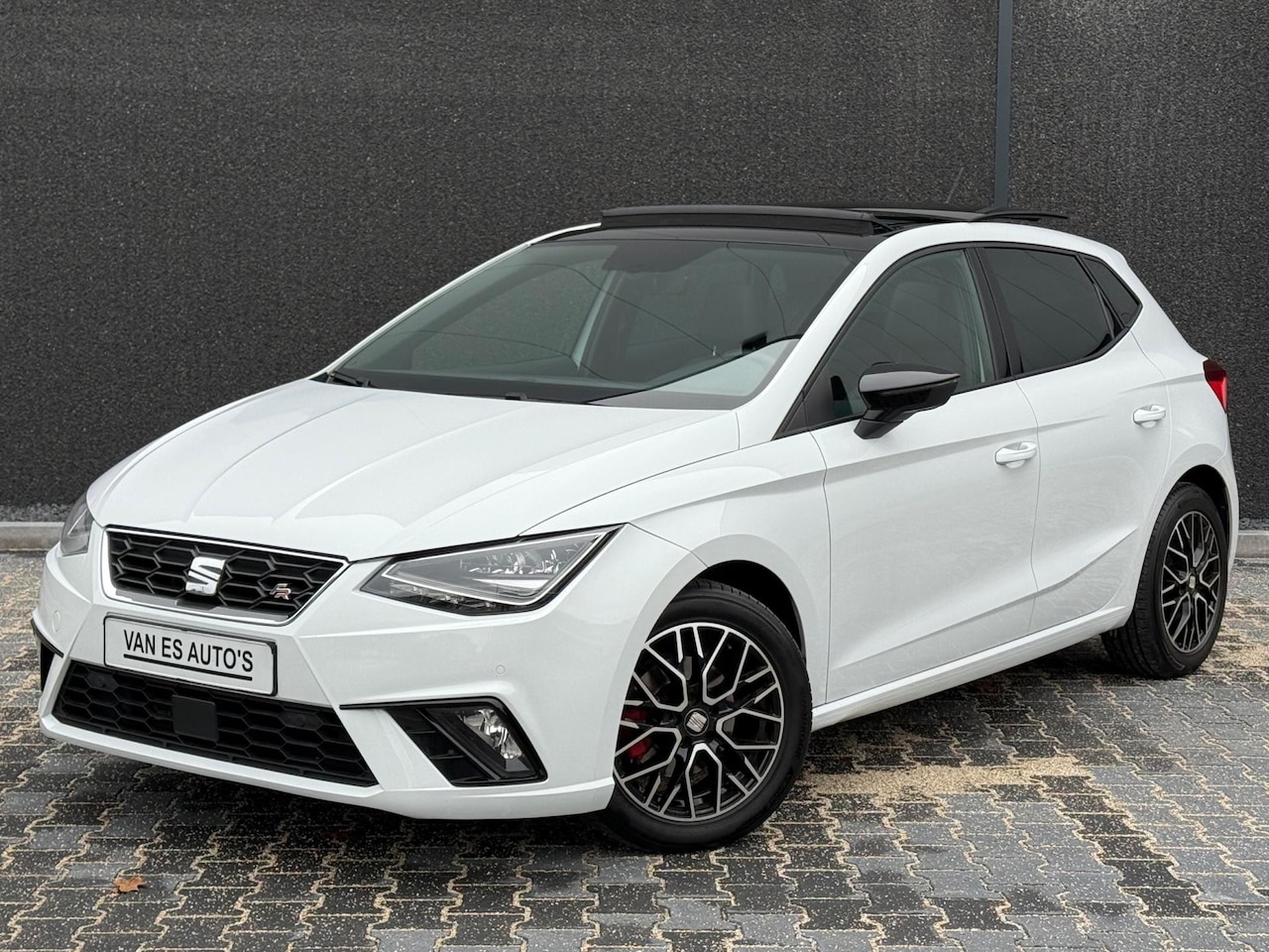 SEAT Ibiza - 1.0 TSI FR PANO|VIRTUAL|BEATS|CAM|LED - AutoWereld.nl