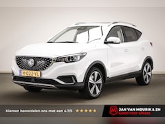 MG ZS - EV Luxury 45 kWh | PANORAMADAK | STOELVERWARMING | APPLE | CAMERA