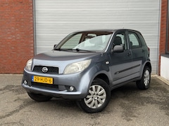 Daihatsu Terios - 1.5-16v Explore 2WD| AUTOMAAT| TREKHAAK| NAP