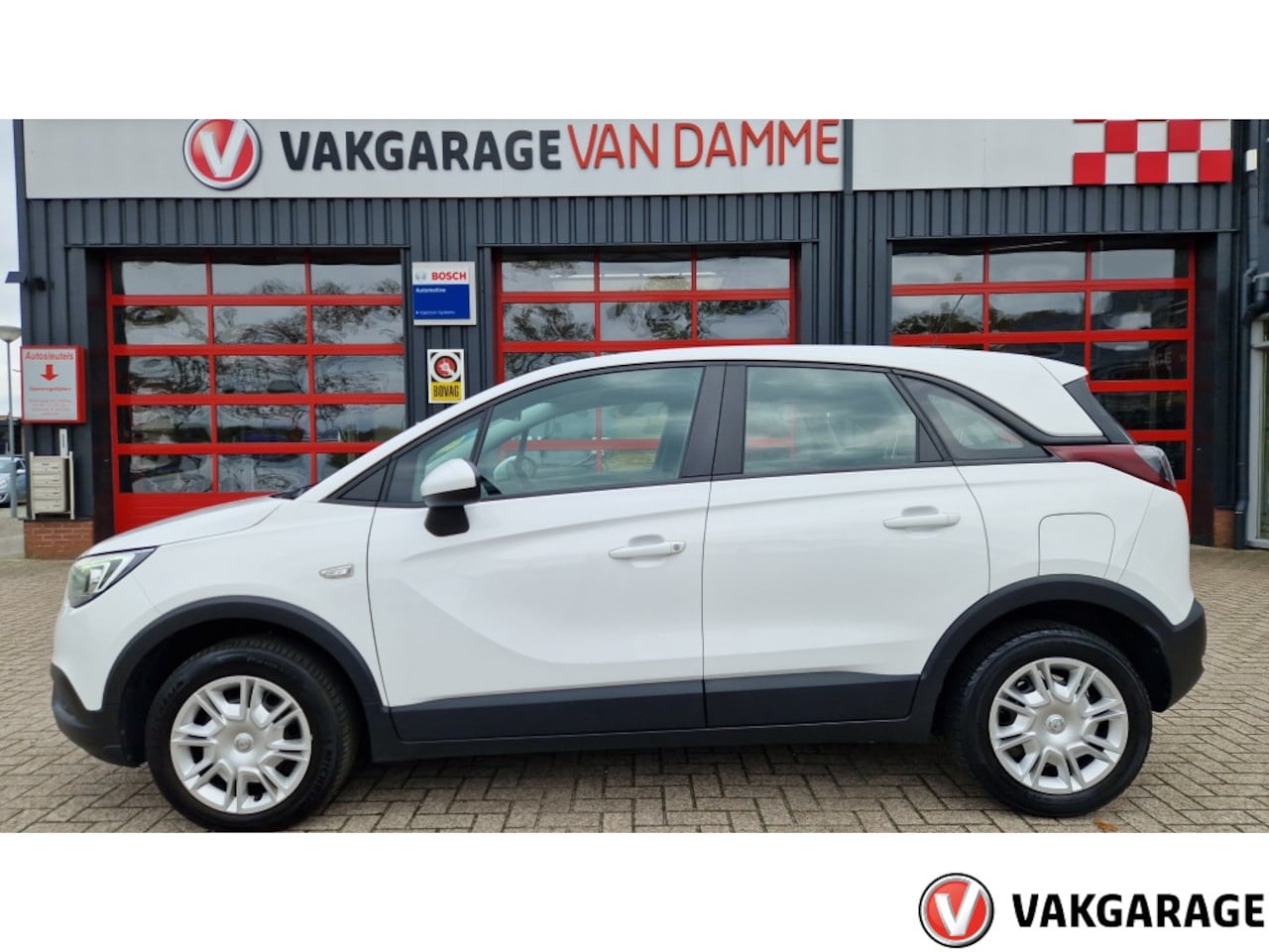 Opel Crossland X - 29000 km !!! 1.2 Turbo. Edition - AutoWereld.nl
