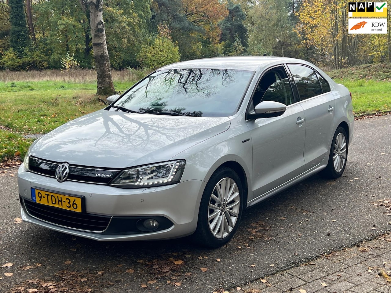 Volkswagen Jetta - 1.4 TSI Hybrid Highline 2013 Leder Led Xenon Zilver - AutoWereld.nl