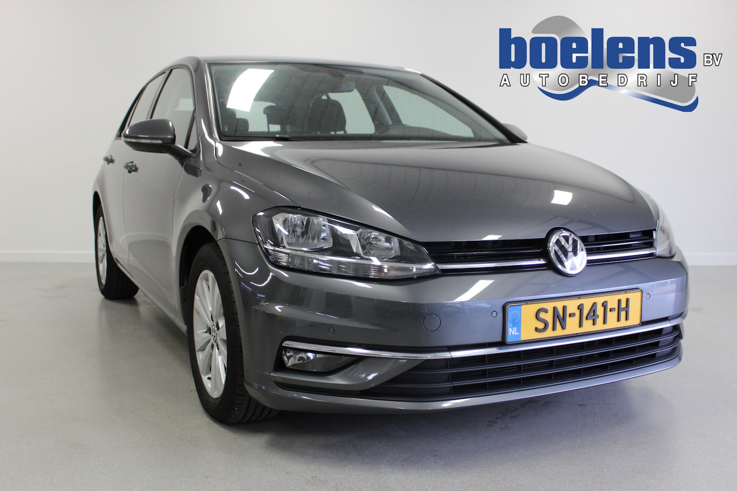 Volkswagen Golf - 1.6 TDI Comfortline Business | PDC-V/A | CARPLAY | ACC | 16'LMV | NAVIGATIE | LED | ELEK-R - AutoWereld.nl