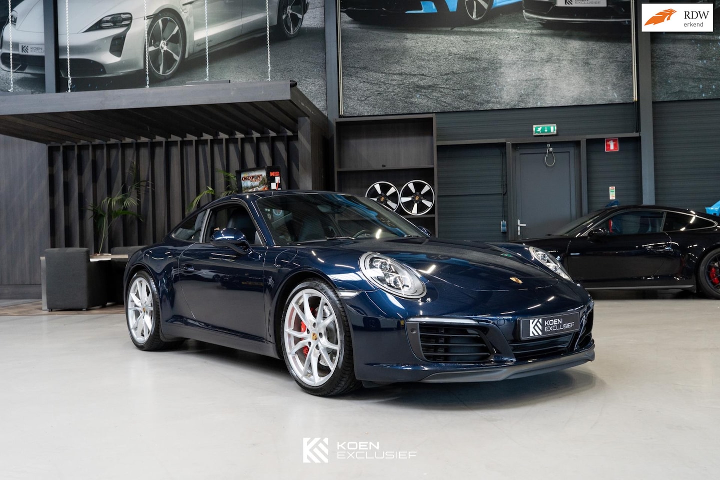Porsche 911 - 991 3.0 Carrera S (2015, facelift) lift, PDCC, achteras sturing, Sport Chrono - AutoWereld.nl