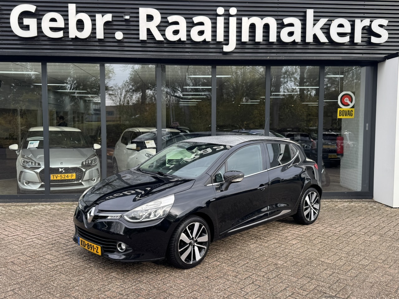 Renault Clio - 0.9 TCe Iconic*Navigatie*Leder*ECC* EXPORT/EX BPM* - AutoWereld.nl