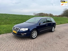 Volkswagen Passat Variant - 2.0 FSI Highline Business Airco Navi Pdc Voor En Achter Leder Bekleding Cruise Misten Lamp