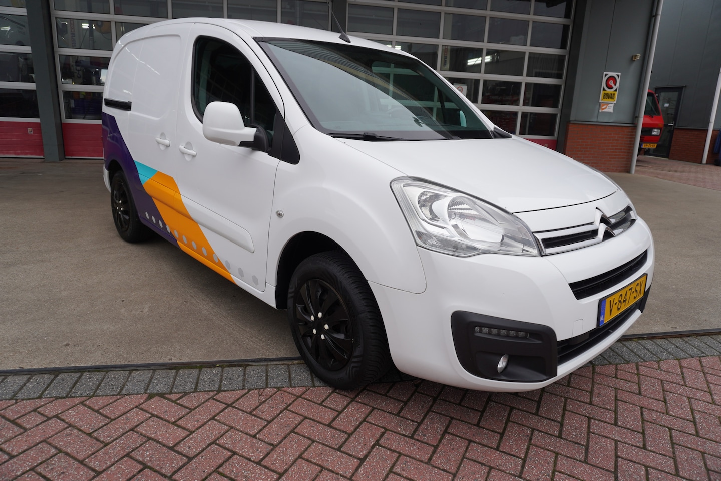 Citroën Berlingo - 1.6 BlueHDI 75 Business Airco | Cruise | Navi - AutoWereld.nl