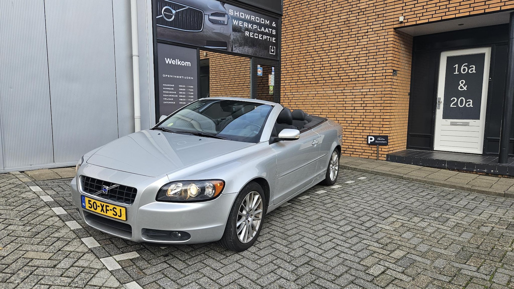 Volvo C70 - 2.4i Cabrio automaat Momentum - AutoWereld.nl
