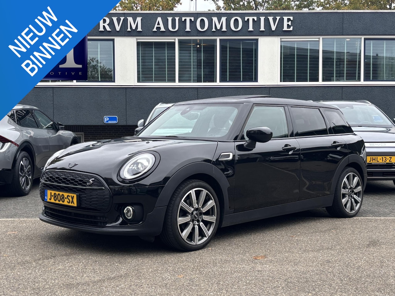 MINI Clubman - Mini 1.5 Cooper Richmond Park Edition PANO| CAMERA| STOELVERW. | LEER| KEYLESS| RIJKLAARPR - AutoWereld.nl