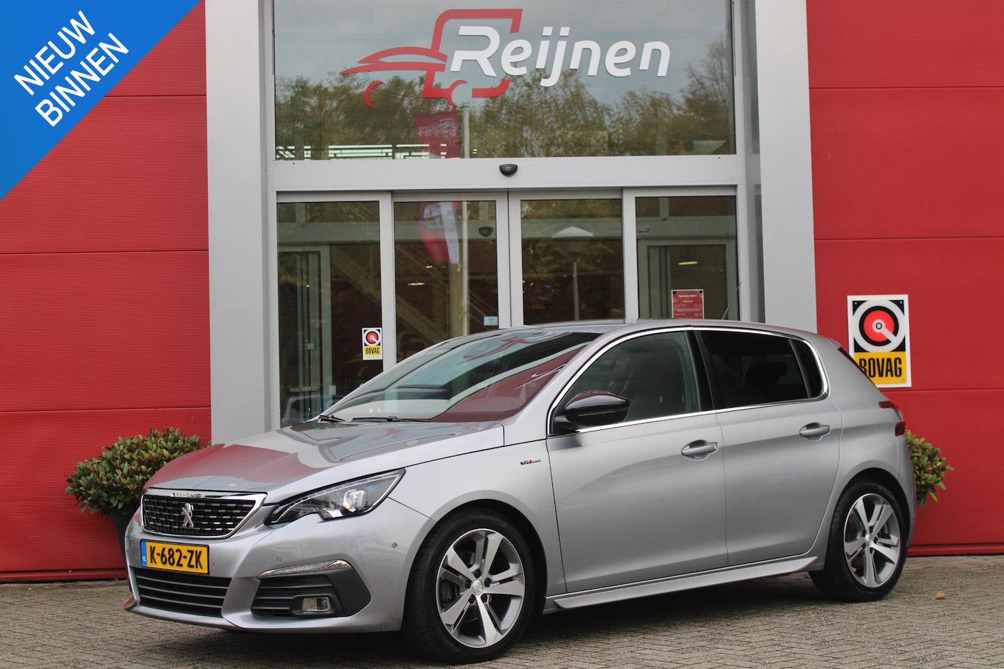 Peugeot 308 - 1.2 130PK GT-LINE | MASSAGE STOELEN | NAVIGATIE | APPLE CARPLAY/ANDROID AUTO | 17" LICHTME - AutoWereld.nl