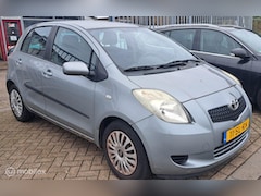 Toyota Yaris - 1.3 VVTi Luna