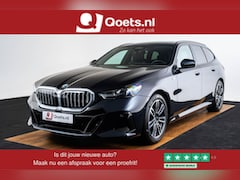 BMW 5-serie Touring - 520i M Sport - Trekhaak - Parking/Driving Assistant - Head up - Elektrisch verstelbare/ver