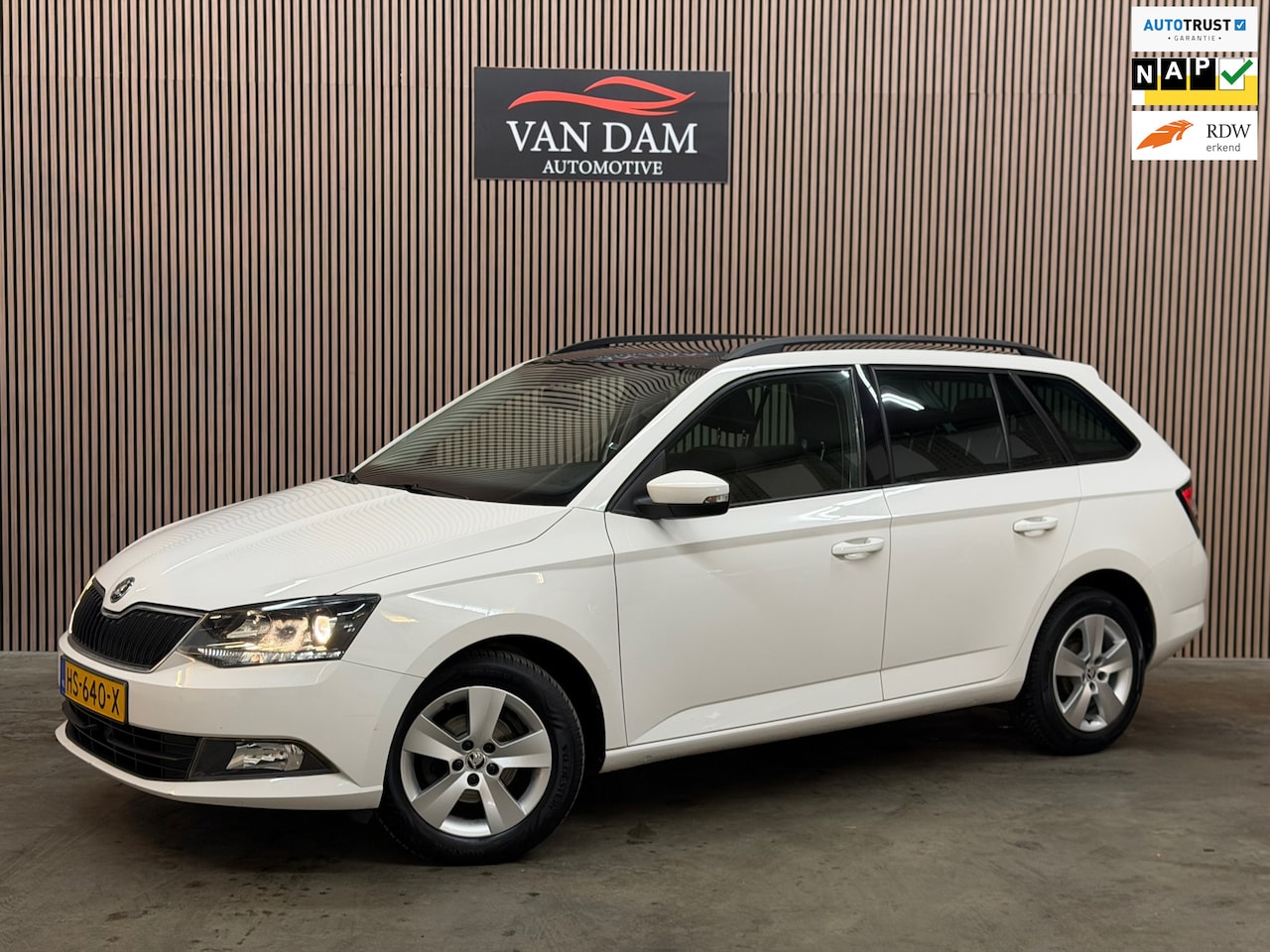 Skoda Fabia Combi - 1.4 TDI Ambition Businessline Pro 2015 NAP CRUISE NAVI - AutoWereld.nl