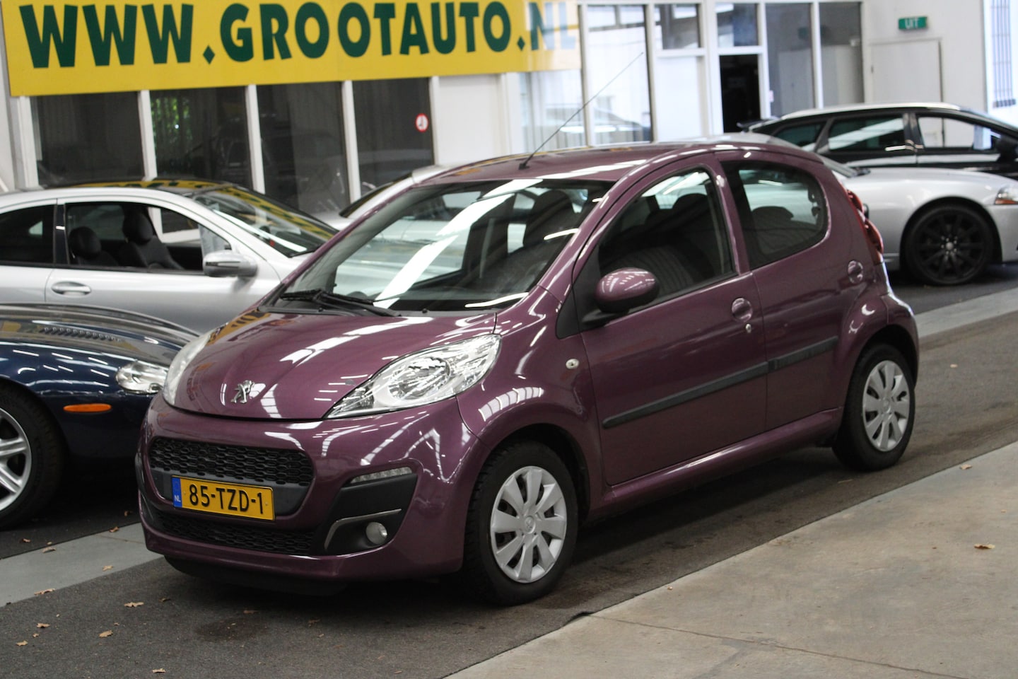 Peugeot 107 - 1.0 Active 5 Deurs, Airco, Stuurbekrachtiging - AutoWereld.nl