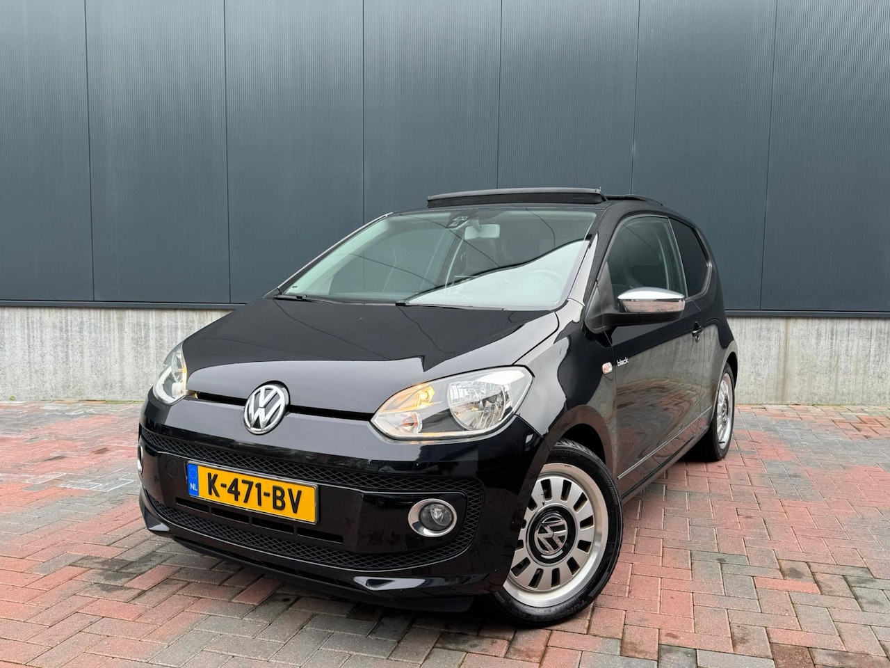 Volkswagen Up! - 1.0 high up! * Navi * Pano * Cruise * Leer * PDC * Goed Onderhouden * - AutoWereld.nl