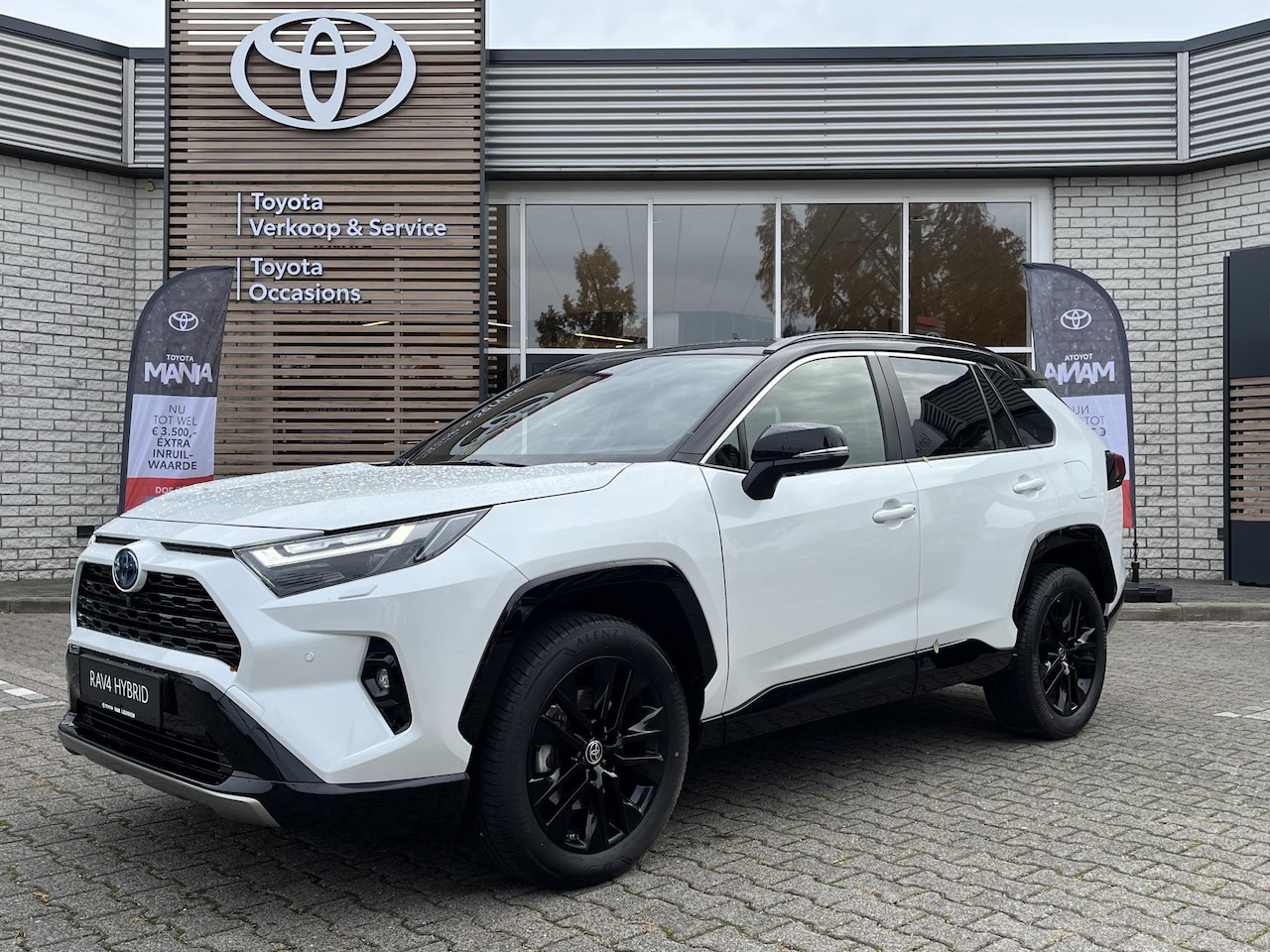 Toyota RAV4 - 2.5 HYBRID BI-TONE JBL-AUDIO EL-KLEP STOEL/STUURVERW EL-STOEL NAVI BLIND-SPOT PARKSENSOR V - AutoWereld.nl