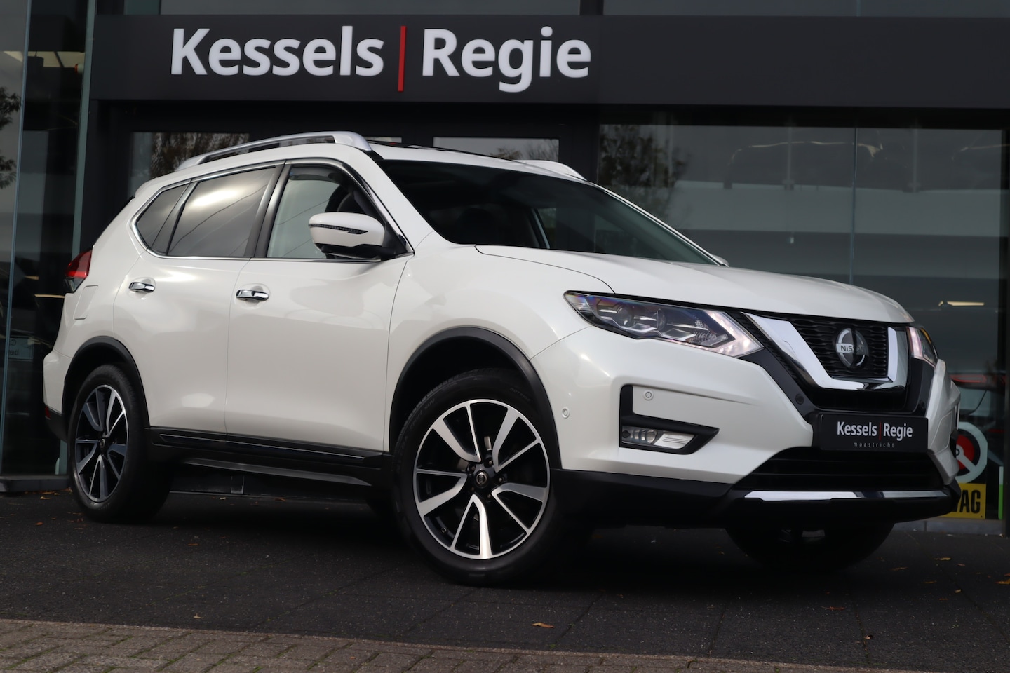 Nissan X-Trail - 1.3 DIG-T Tekna Pano Leer Trekhaak Navi Camera Bose - AutoWereld.nl