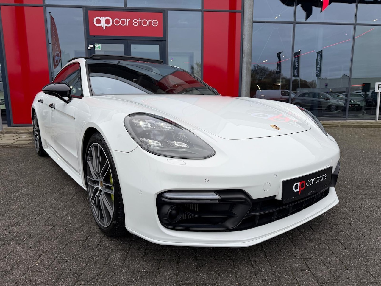 Porsche Panamera - 2.9 4 E-Hybrid / panoramadak / memory / dodehoeks-sensor - AutoWereld.nl