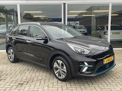 Kia e-Niro - DynamicLine 64 kWh 50% deal 9.000, - ACTIE Stoelverwarming / Carplay / Clima / Cruise / 1
