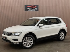 Volkswagen Tiguan - 2.0 TSI 4Motion Highline 2017 DSG 220PK LED TREKHAAK