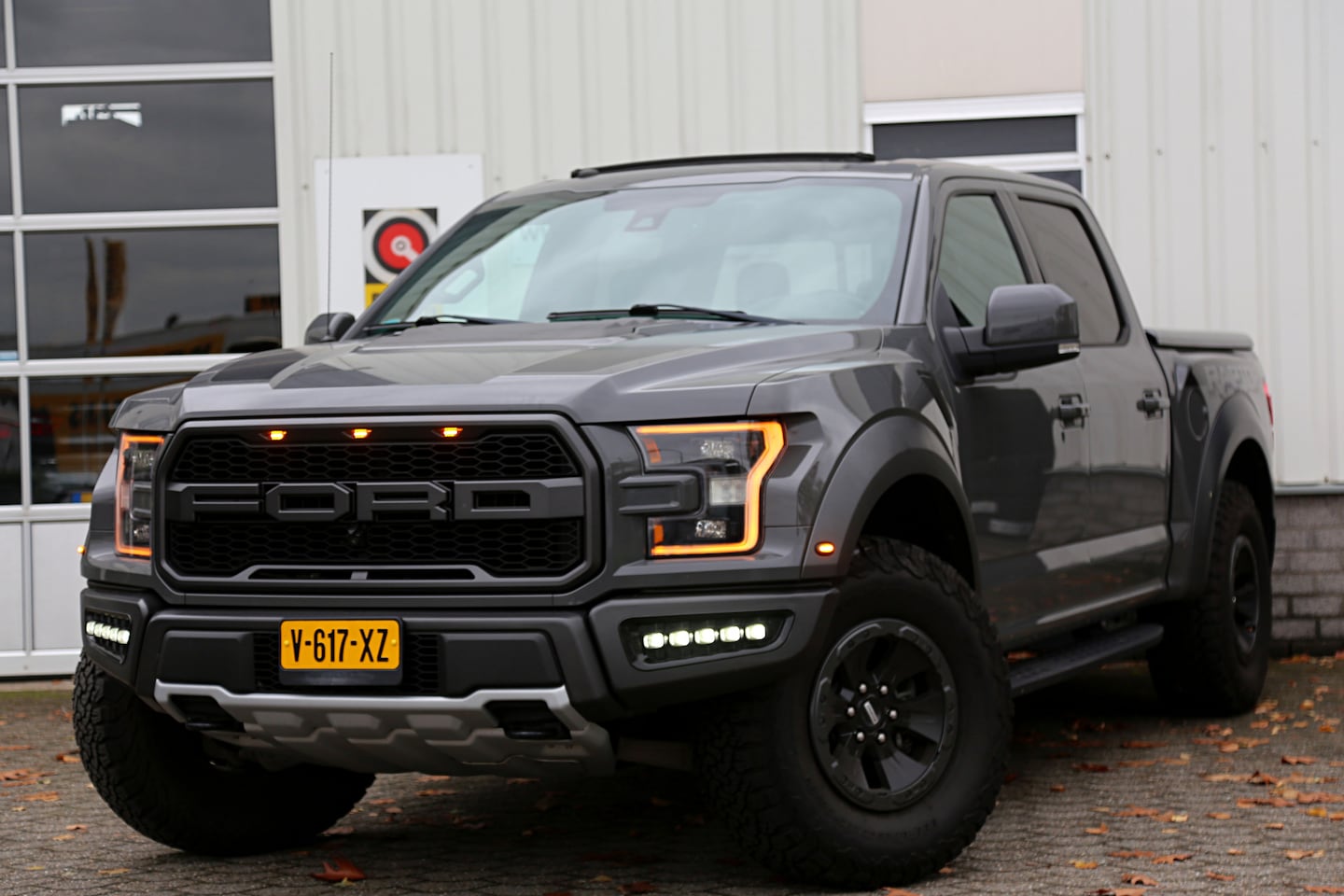 Ford F150 - USA 3.5 V6 Ecoboost 4WD SuperCrew Raptor*NL-Auto*Perfect Onderh.*Pano/PrinsLPG/Trekhaak/B& - AutoWereld.nl