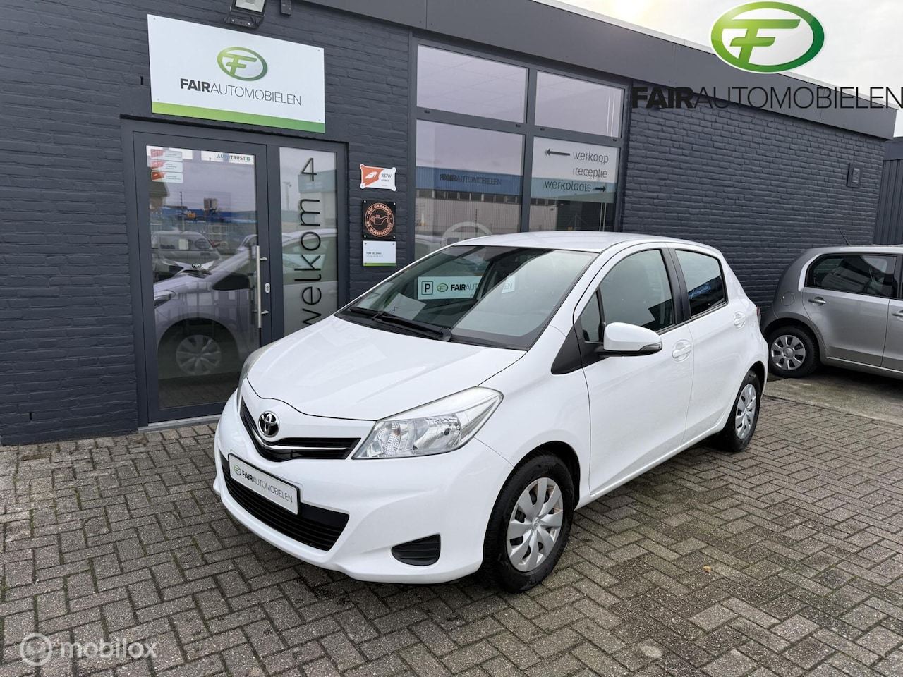 Toyota Yaris - 1.0 VVT-i Comfort 1.0 VVT-i Comfort - AutoWereld.nl
