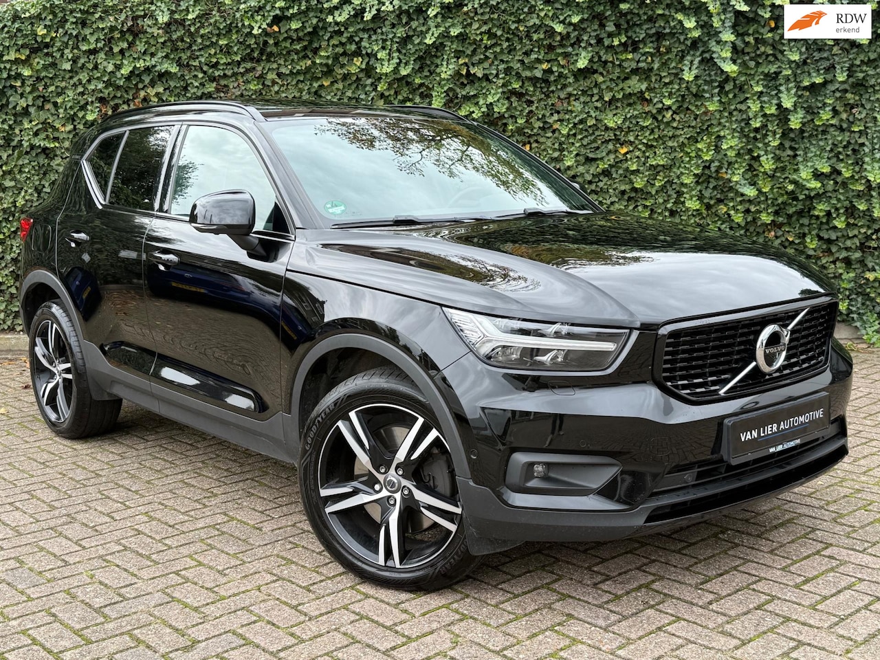 Volvo XC40 - 1.5 T5 Recharge R-Design | Pano | 360Camera | Leder | Harman/Kardon - AutoWereld.nl