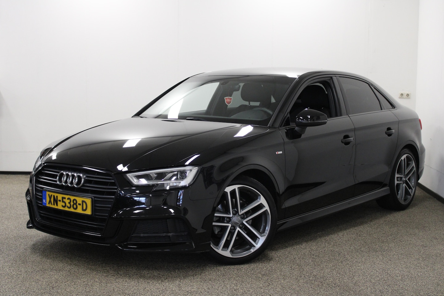 Audi A3 Limousine - 35 TFSI CoD Sport S Line Edition 35 TFSI CoD Sport S Line Edition - AutoWereld.nl