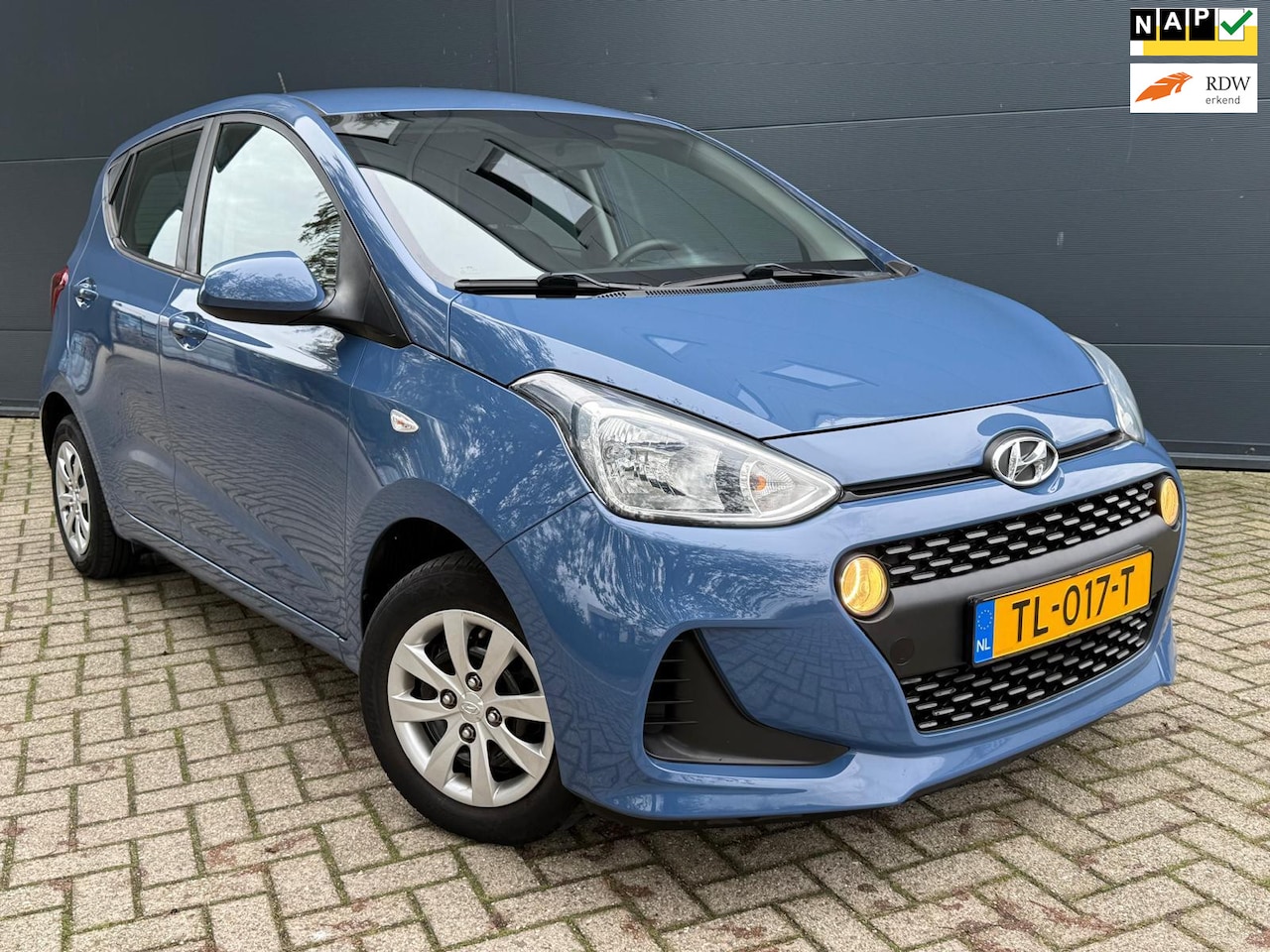 Hyundai i10 - 1.0i Comfort/Navi/cruise/Airco/bluetooth/1ste eigenaar - AutoWereld.nl